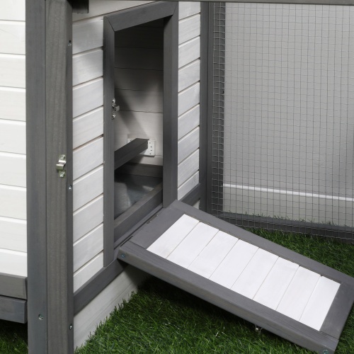Wooden Chicken Coop With Nesting Boxes - Image 2